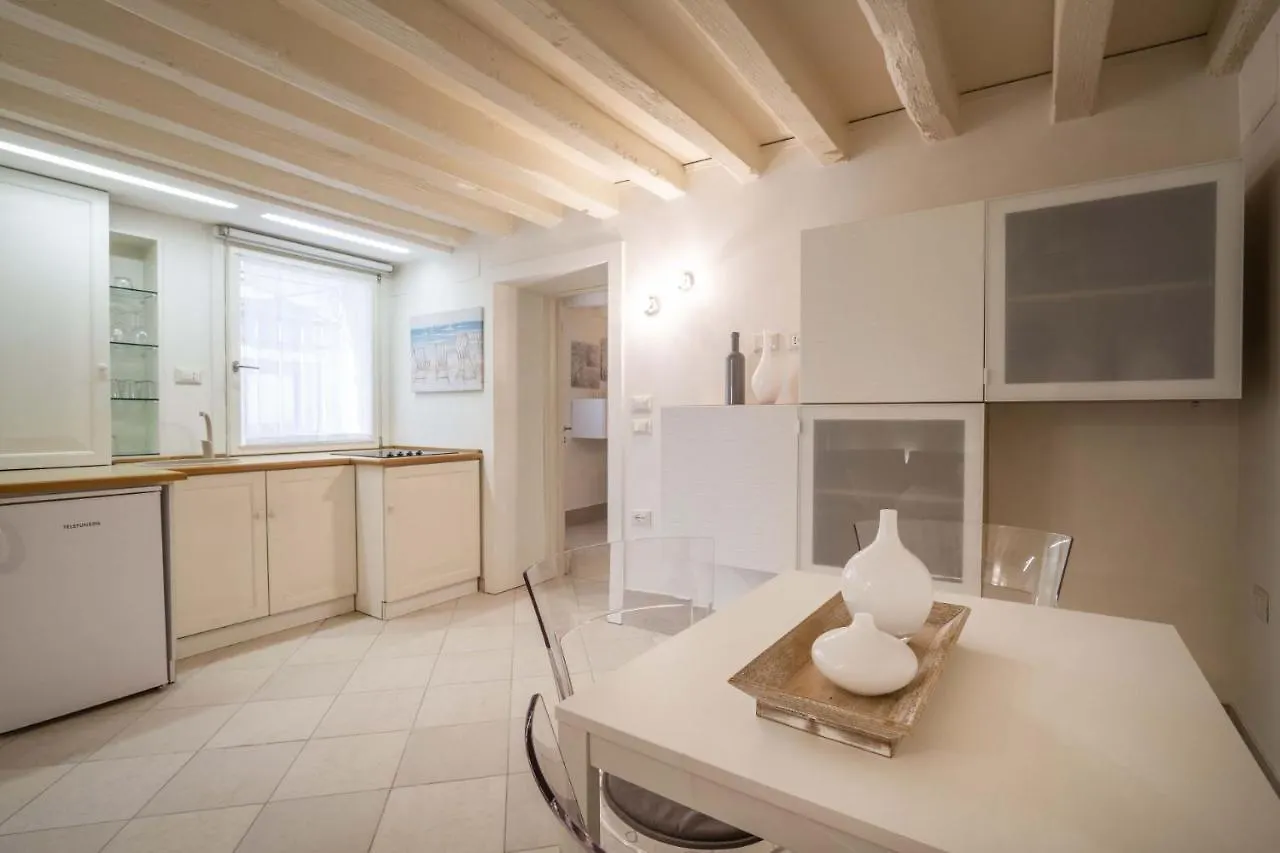 Residenza 3B Villa Venice Italy